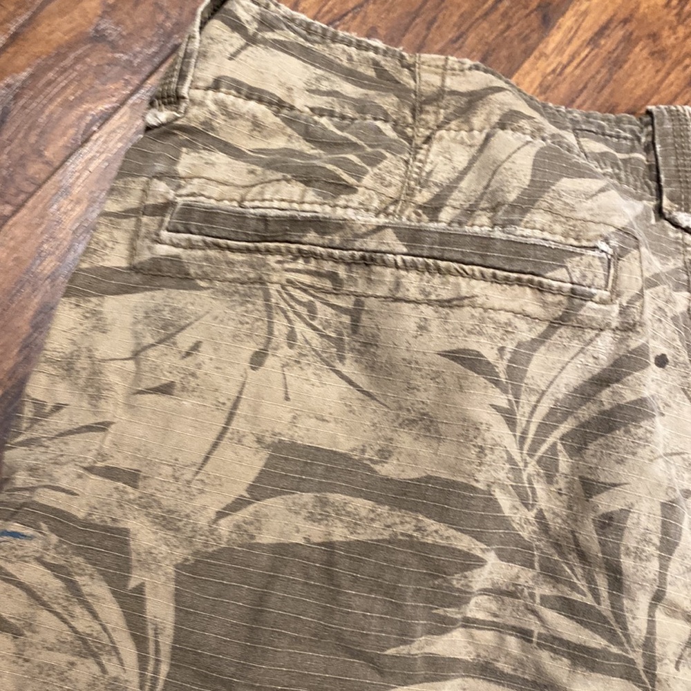 MENs American Outfitters Longboard Long Shorts - Picture 8 of 10
